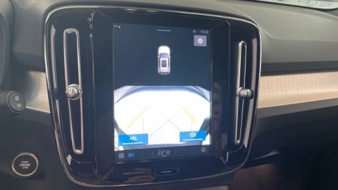 Volvo XC40 B3 G Core Auto 120 kW (163 CV)