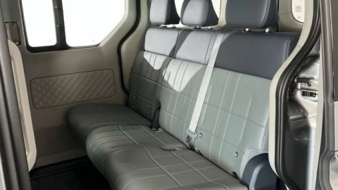Kia PV5 Passenger L2H1 Long Range Elite