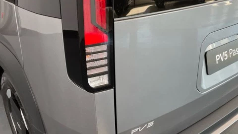Kia PV5 Passenger L2H1 Long Range Elite