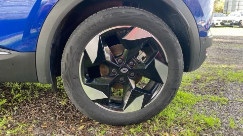 Renault Captur techno Eco-G 100cv (74 kW)