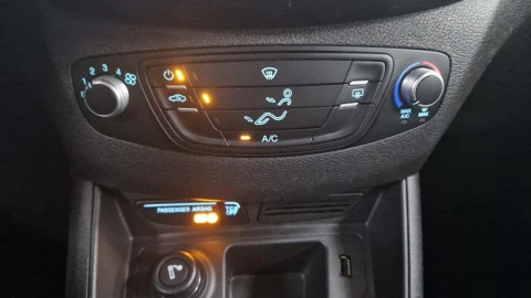 Ford Tourneo Courier 1.0 EcoBoost 74kW (100CV) Ambiente