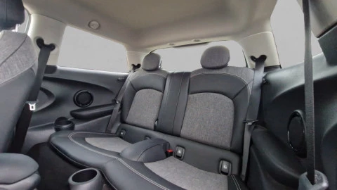 MINI COOPER 5 PUERTAS