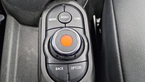 MINI COOPER 5 PUERTAS