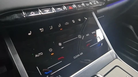 EBRO S400 1.5 DHE HEV Excellence CVT