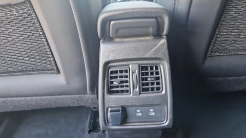 Renault Captur techno Eco-G 100cv (74 kW)
