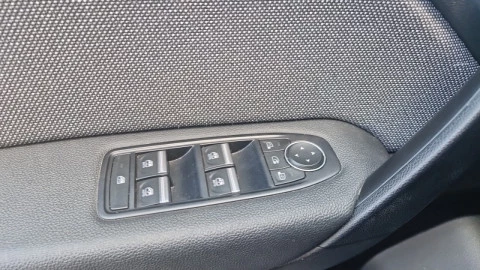 Renault Captur techno Eco-G 100cv (74 kW)