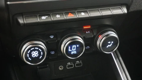 Renault Clio Techno TCe 90 (67kw)