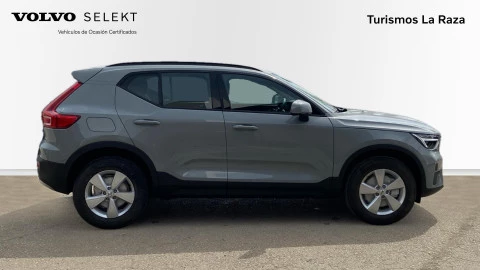 Volvo XC40 2.0 B3 G Essential Auto
