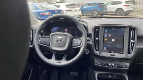 Volvo XC40 2.0 B3 G Essential Auto