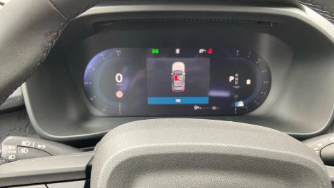 Volvo XC40 2.0 B3 G Essential Auto