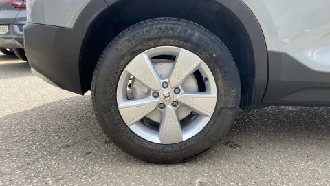 Volvo XC40 2.0 B3 G Essential Auto