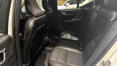 Volvo XC40 T2 Inscription 95 kW (129 CV)