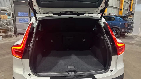 Volvo XC40 T2 Inscription 95 kW (129 CV)