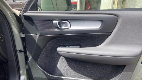 Volvo XC40 2.0 B3 G Core Auto
