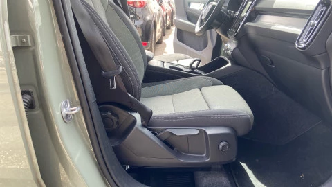 Volvo XC40 2.0 B3 G Core Auto
