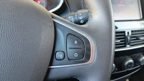 Renault Clio Limited 1.2 16v 55kW (75CV)