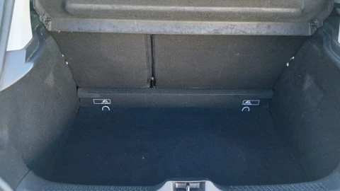 Renault Clio Limited 1.2 16v 55kW (75CV)