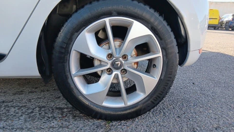 Renault Clio Limited 1.2 16v 55kW (75CV)