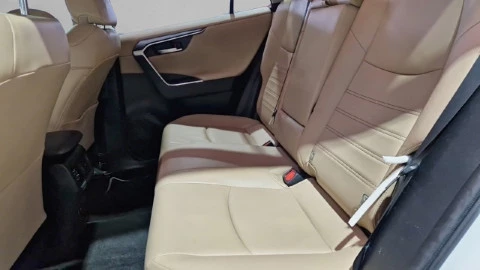 Toyota Rav4 2.5l 220H Luxury