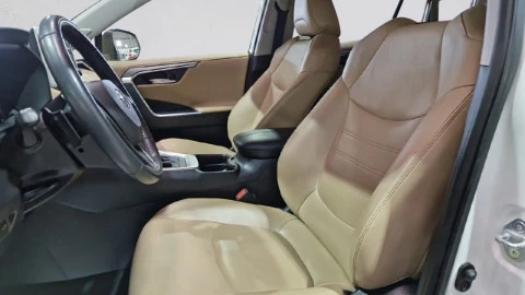 Toyota Rav4 2.5l 220H Luxury