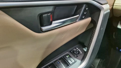 Toyota Rav4 2.5l 220H Luxury