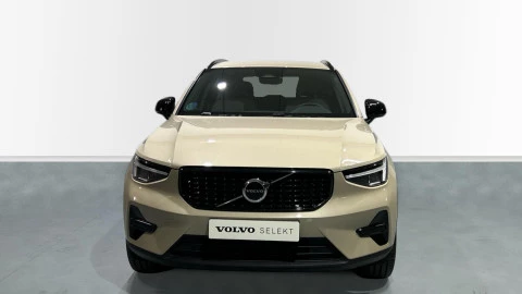 Volvo XC40 2.0 B3 G Plus Dark Auto