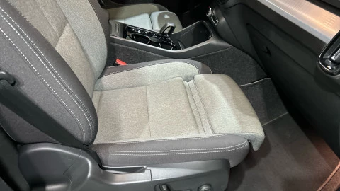 Volvo XC40 2.0 B3 G Plus Dark Auto
