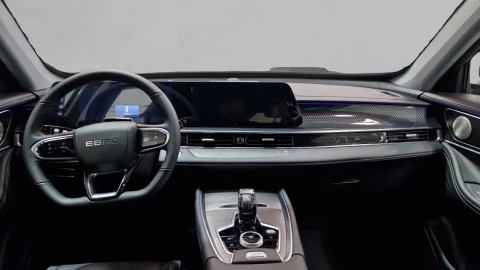 EBRO S700 1.6 TGDI Luxury 7 DCT