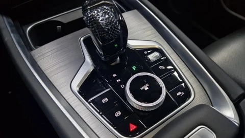 EBRO S700 1.6 TGDI Luxury 7 DCT