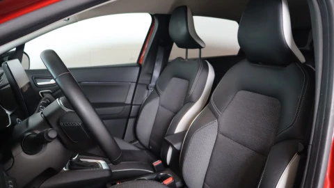 Renault Captur Techno Fast Track