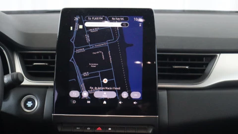 Renault Captur Techno Fast Track