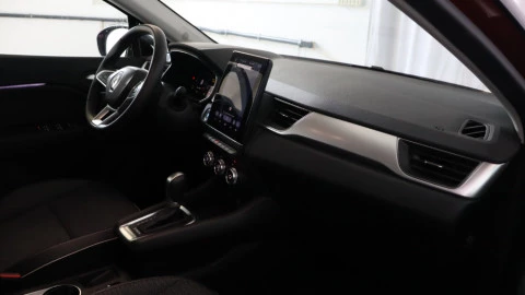 Renault Captur Techno Fast Track