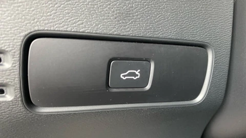Volvo XC40 2.0 B3 G Core Auto