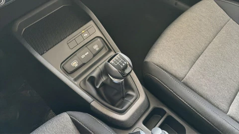 Kia Stonic  1.0 MHEV Concept 115