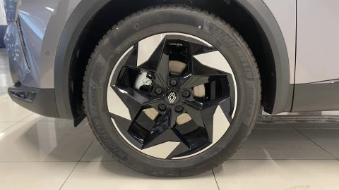 Renault Captur   TCe Techno 67kW