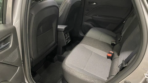 Renault Captur   TCe Techno 67kW