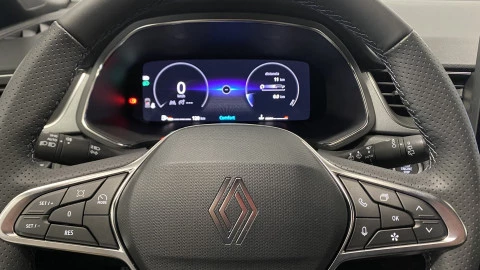 Renault Captur   TCe Techno 67kW