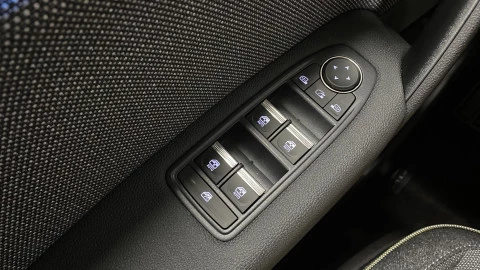 Renault Captur   TCe Techno 67kW