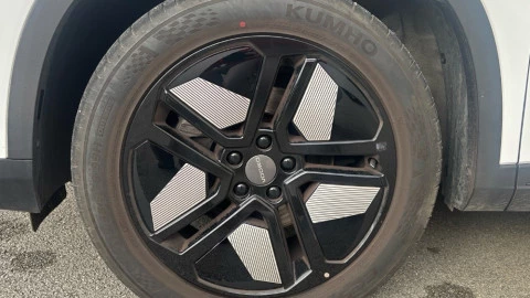 Omoda C5 2WD Premium