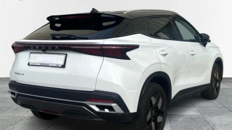 Omoda C5 2WD Premium