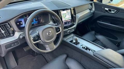 Volvo XC60 2.0 T6 AWD Recharge Plus Dark Auto