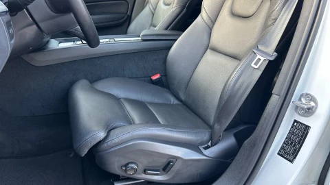 Volvo XC60 2.0 T6 AWD Recharge Plus Dark Auto