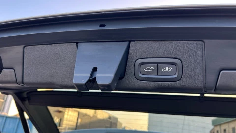 Volvo XC60 2.0 T6 AWD Recharge Plus Dark Auto