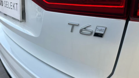 Volvo XC60 2.0 T6 AWD Recharge Plus Dark Auto