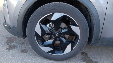 Renault Captur techno Eco-G 100cv (74 kW)