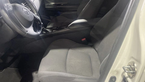 Toyota C-HR 1.8 125H Active