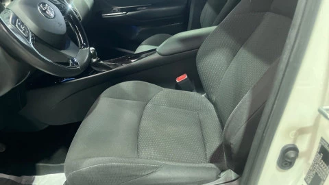 Toyota C-HR 1.8 125H Active