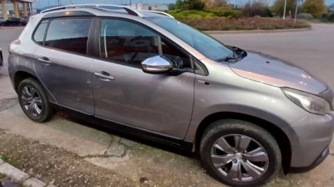 Peugeot 2008 TODOTERRENO 1.2 PURETECH 60KW STYLE 82 5P