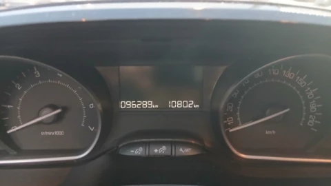 Peugeot 2008 TODOTERRENO 1.2 PURETECH 60KW STYLE 82 5P