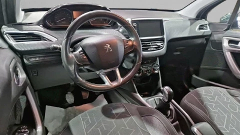 Peugeot 2008 TODOTERRENO 1.2 PURETECH 60KW STYLE 82 5P